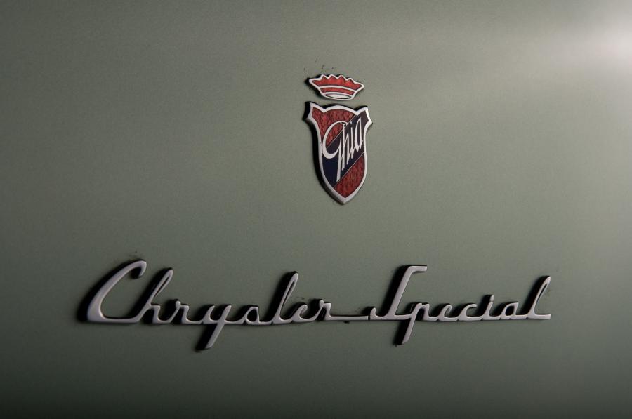 Логотип Chrysler Special 1953 года  (фото 34 из 66)
